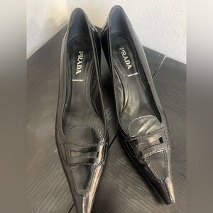 Prada Women's Black Leather Kitten Heels 👠